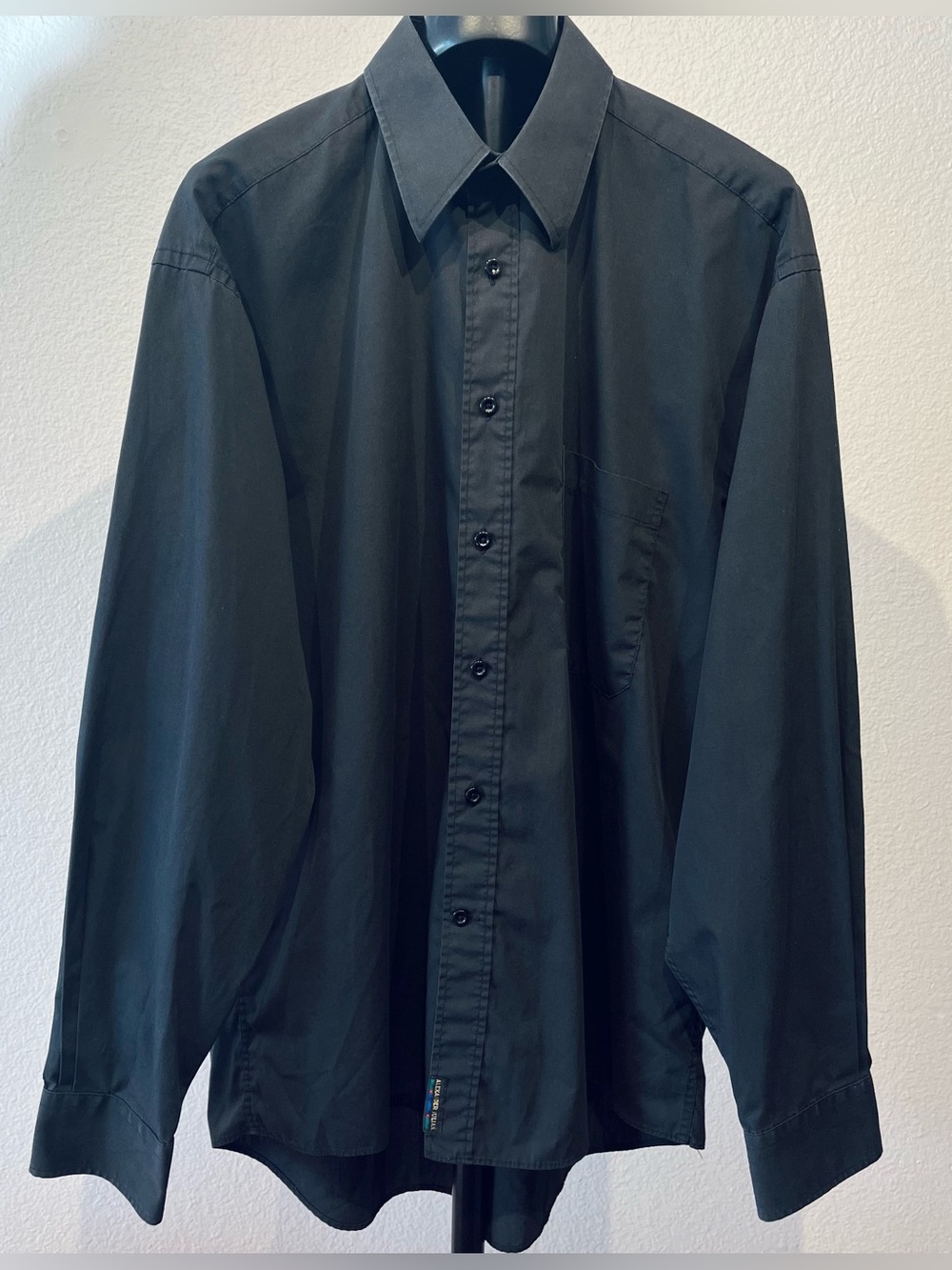 Vintage Colours by Alexander Julian Black Button-Up Dress Shirt - Size L (Men’s)